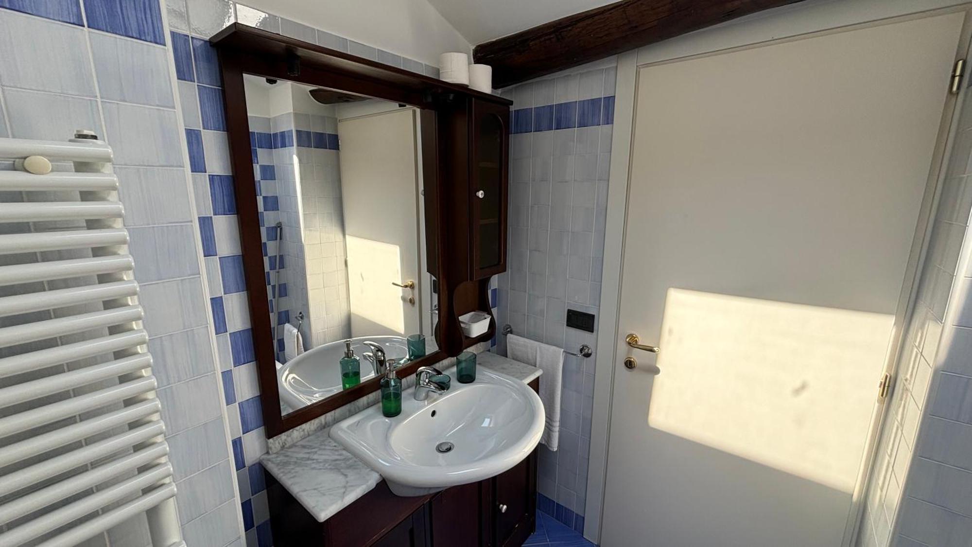 Casa Angela Apartments Бергамо Екстериор снимка